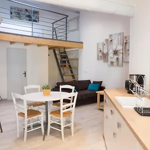  Apartment Grand Studio Republique